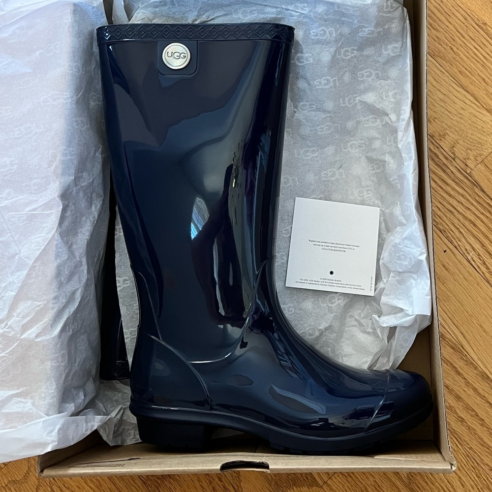 Brand New UGG Shaye Rainboots
